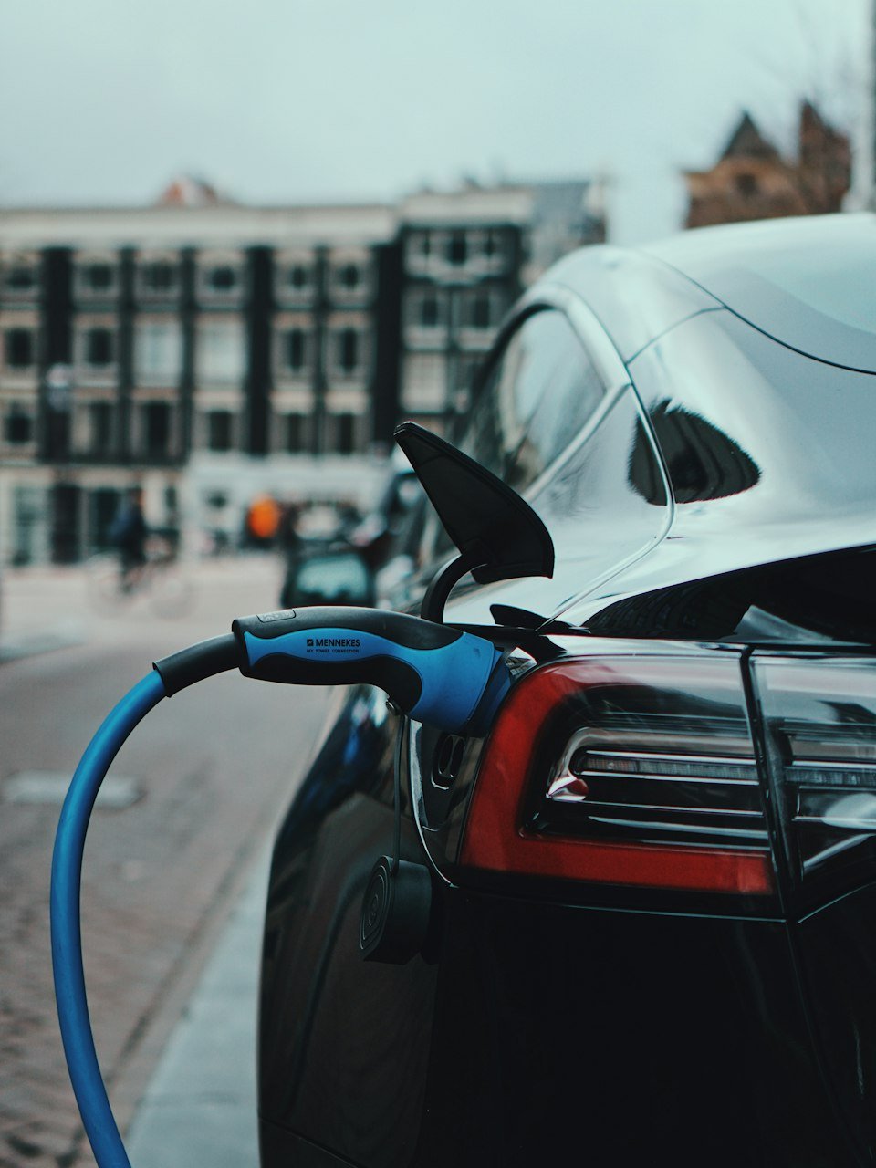 Your EV Battery Is Not Just for Driving: V2L Explained